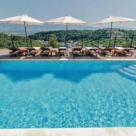 Apartment Luce - Pool And View
