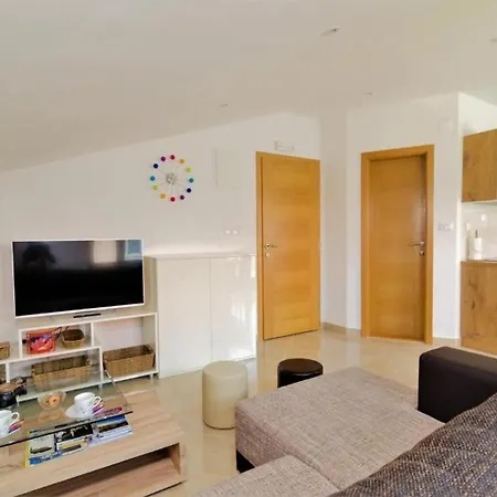 Luce - Pool And View Apartament Novigrad (Dalmatia)